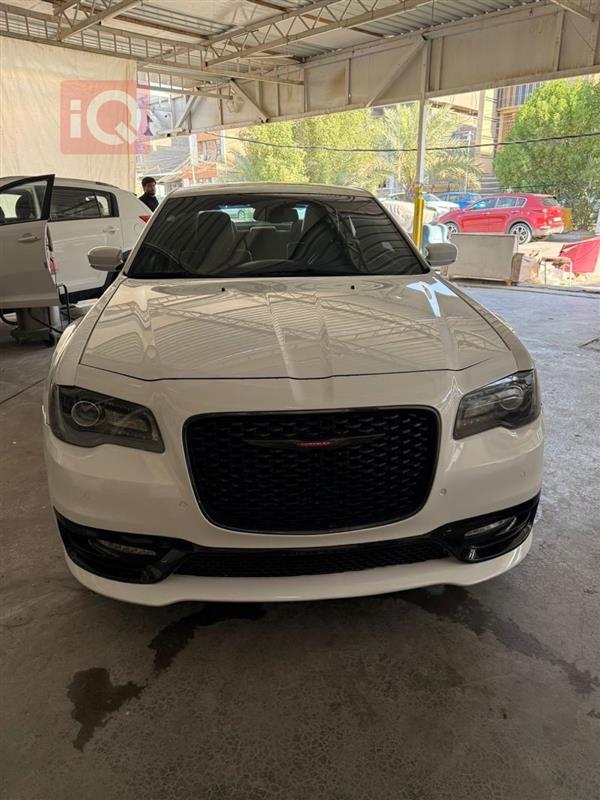 Chrysler 300 2021 for sale in Iraq - Karbala